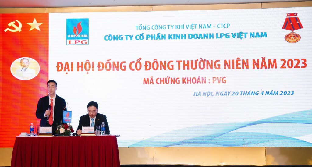  Đoàn Chủ tịch điều hành cuộc họp Đại hội đồng cổ đông thường niên PV GAS LPG - năm 2023