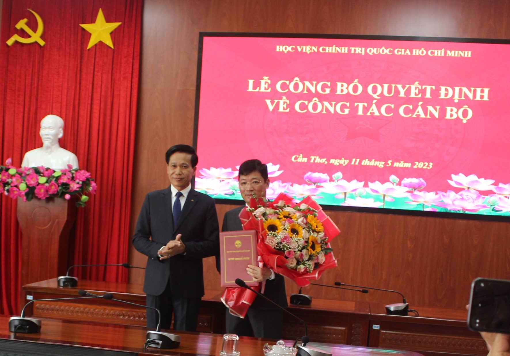 PGS.TS Nguyễn Xuân Phong giữ chức vụ Phó Giám đốc Học viện Chính trị khu vực IV