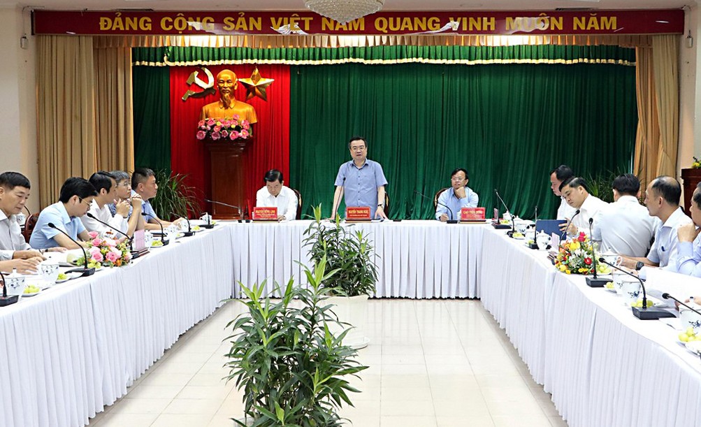 Đồng Nai: Tìm giải pháp tháo gỡ khó khăn, thúc đẩy phát triển kinh tế