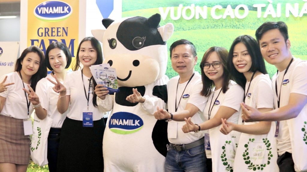 Vinamilk dẫn đầu Top 100 Nhà tuyển dụng được yêu thích nhất năm 2022 của CareerBuilder