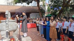 Học sinh Tây Hồ hào hứng với chuỗi hoạt động giáo dục di sản ở đền Đồng Cổ