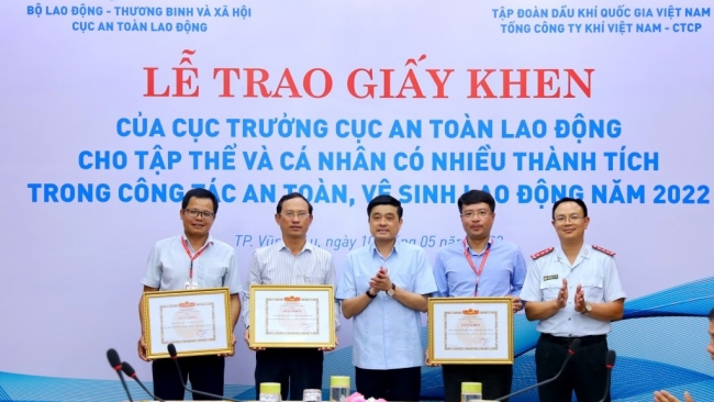 Cục An toàn lao động khen thưởng nhiều tập thể và người lao động PV GAS