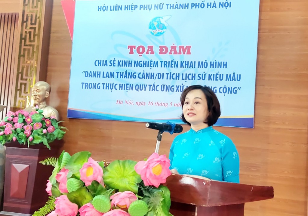Bà Phạm Thị Thanh Hương, Phó Chủ tịch Hội LHPN Hà Nội phát biểu tại tọa đàm