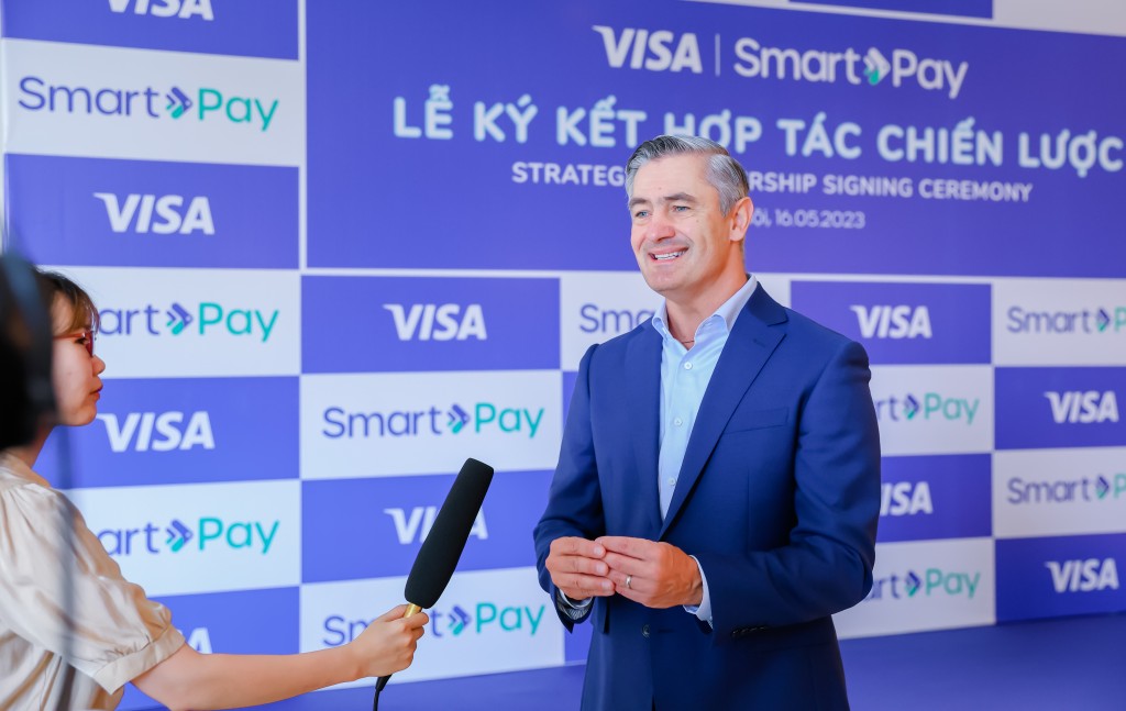 Ông Marek Forysiak - Chủ tịch Smart Pay trả lời phỏng vấn