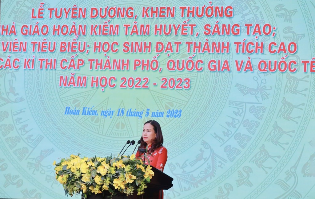 410 giáo viên và học sinh Hoàn Kiếm được tuyên dương, khen thưởng