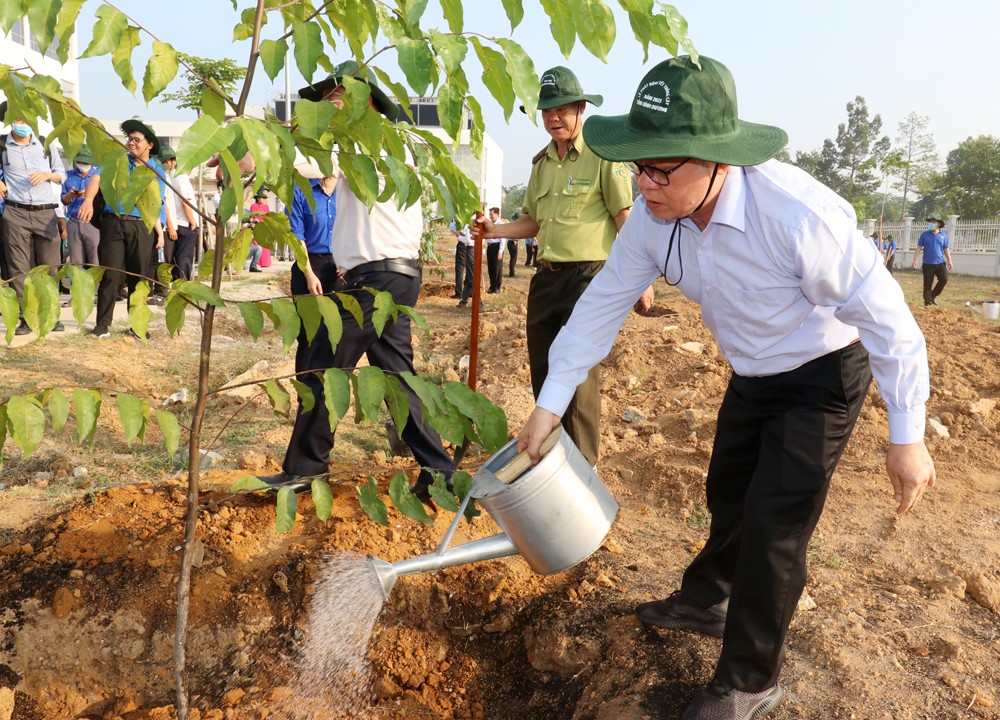 Bình Dương: Phát động “Tết trồng cây đời đời nhớ ơn Bác Hồ”