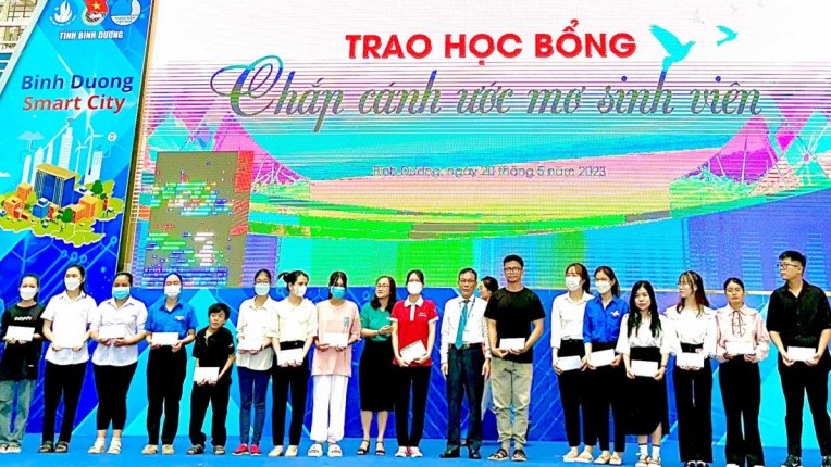 Bình Dương tổ chức liên hoan tuổi trẻ sáng tạo, khởi nghiệp và ngày hội việc làm