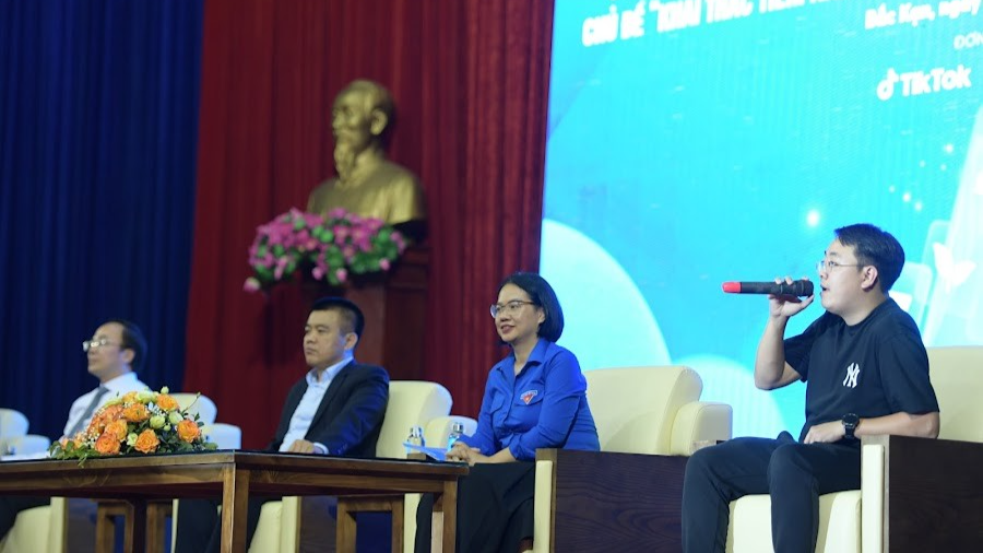 Hỗ trợ thanh niên nông thôn chuyển đổi số trong truyền thông sản phẩm OCOP