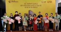 Cư dân T&T DC Complex chính thức nhận bàn giao giấy chứng nhận quyền sử dụng đất