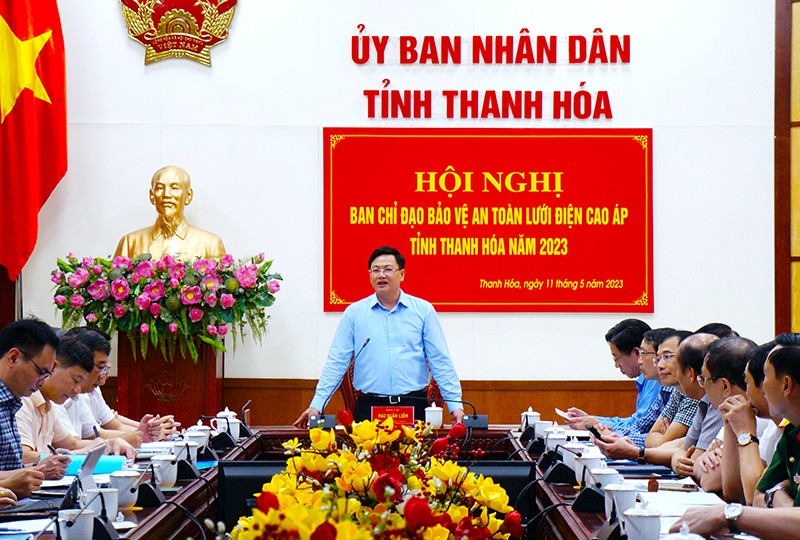 Ủy viên Ban Thường vụ Tỉnh ủy, Phó Chủ tịch UBND tỉnh Thanh Hóa Mai Xuân Liêm phát biểu chỉ đạo tại Hội nghị Ban chỉ đạo bảo vệ an toàn hành lang lưới điện cao áp tỉnh Thanh Hóa