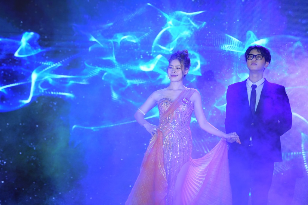 Bùng nổ đêm Chung kết cuộc thi “MISS HCCT 2023” Bùng nổ đêm Chung kết cuộc thi “MISS HCCT 2023”