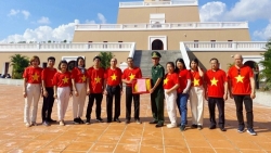 Chuyến đi đáng nhớ của nhà báo Hà Nội nơi cực Nam Tổ quốc