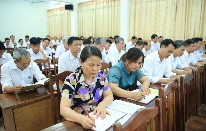 Nâng cao năng lực lãnh đạo, quản lý đối với Phó Bí thư Đảng ủy xã, phường, thị trấn