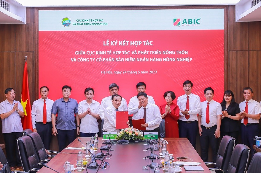 Cục Kinh tế hợp tác và Phát triển nông thôn và ABIC kí kết thỏa thuận hợp tác