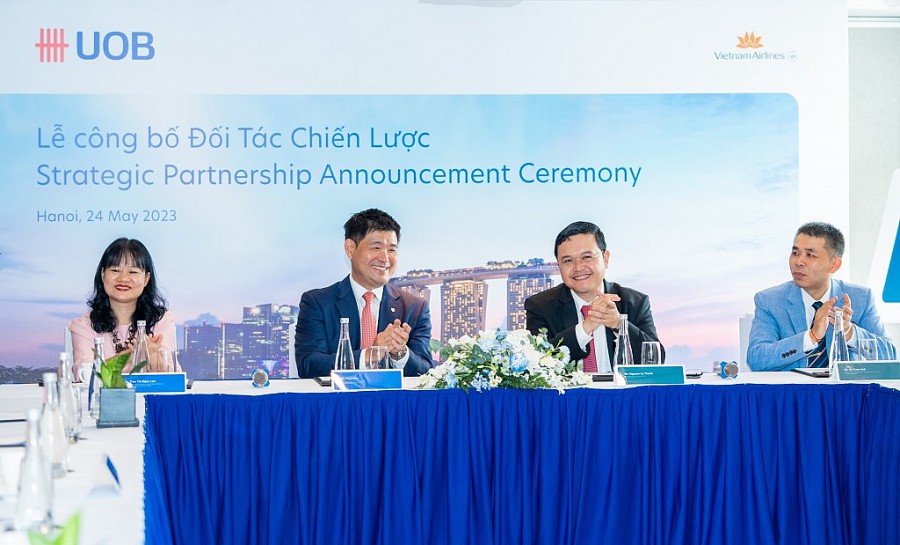 Ngân hàng UOB Việt Nam và Vietnam Airlines trở thành đối tác chiến lược