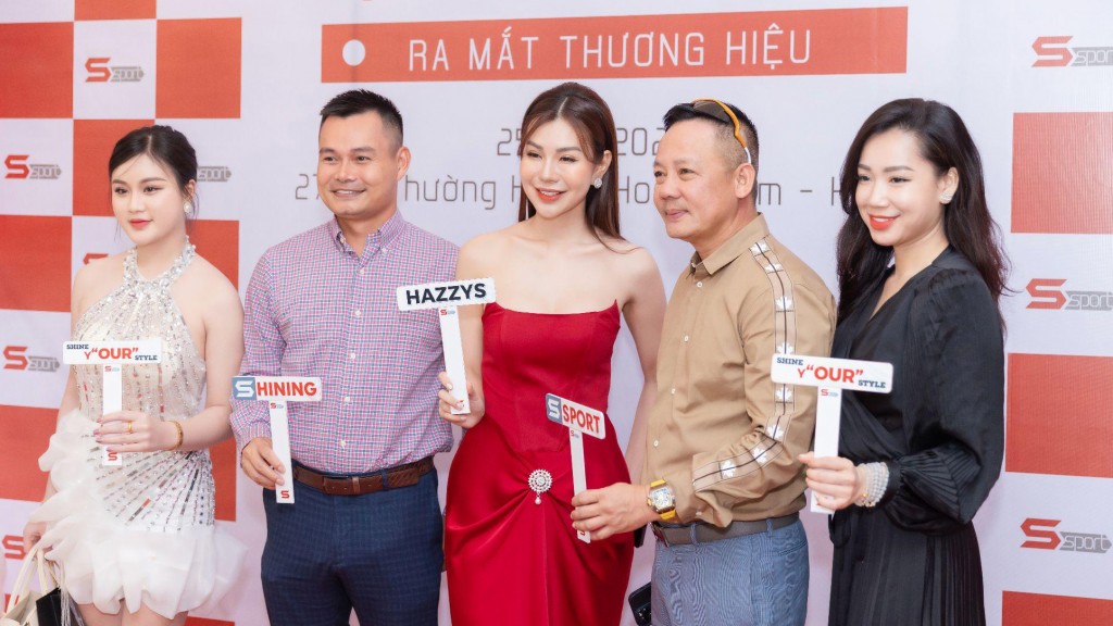 MC Hải Anh, diễn viên Kim Oanh đọ sắc tại sự kiện ra mắt S Sport