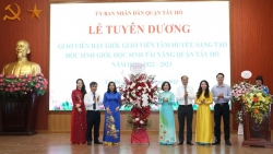 Quận Tây Hồ tuyên dương giáo viên giỏi, học sinh tài năng năm học 2022 - 2023