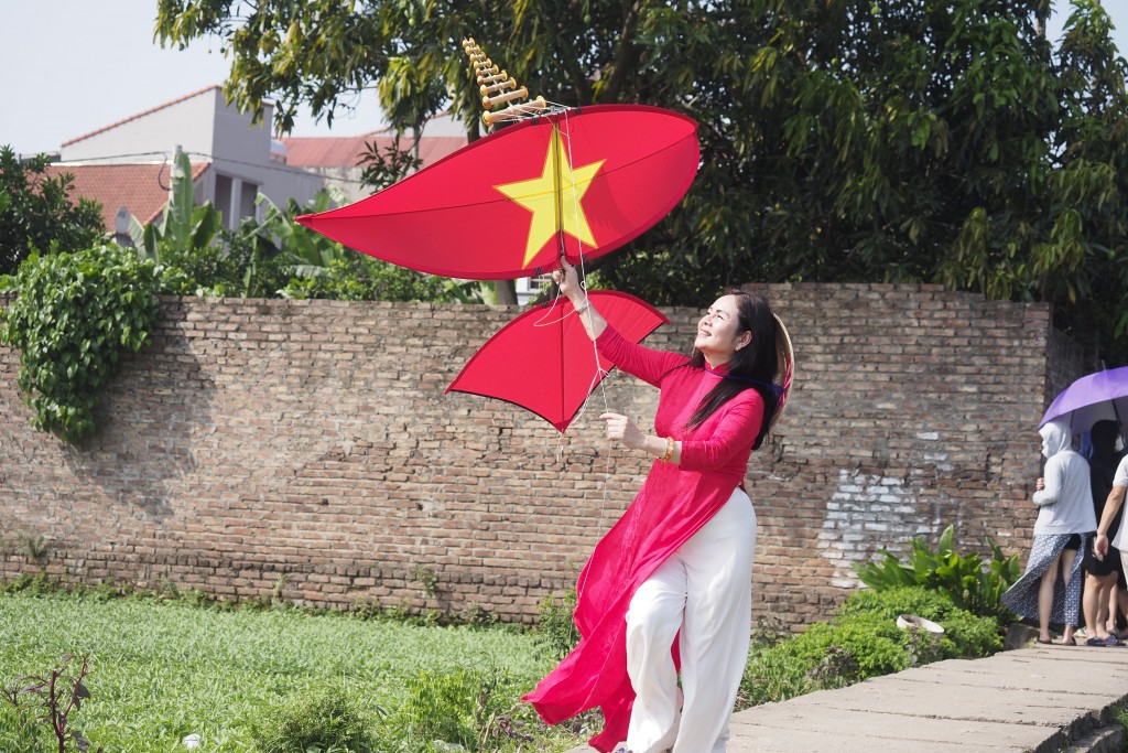 Hiện, địa phương đang hoàn thiện hồ sơ trình các cấp công nhận lễ hội thi thả diều truyền thống của làng Bá Dương Nội là di sản văn hóa phi vật thể cấp quốc gia.