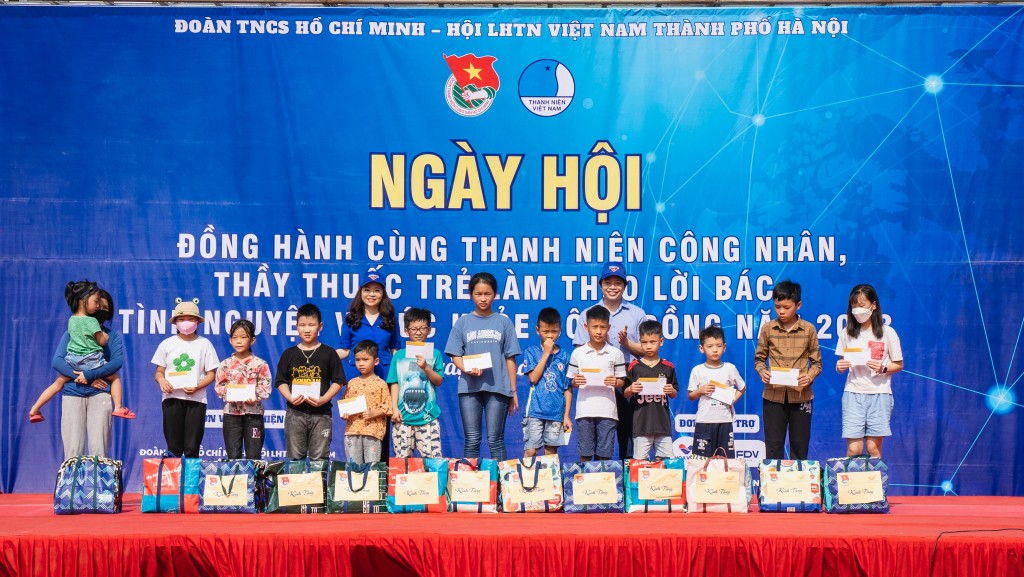 Nhiều hoạt động ý nghĩa trong Ngày đồng hành cùng công nhân năm 2023