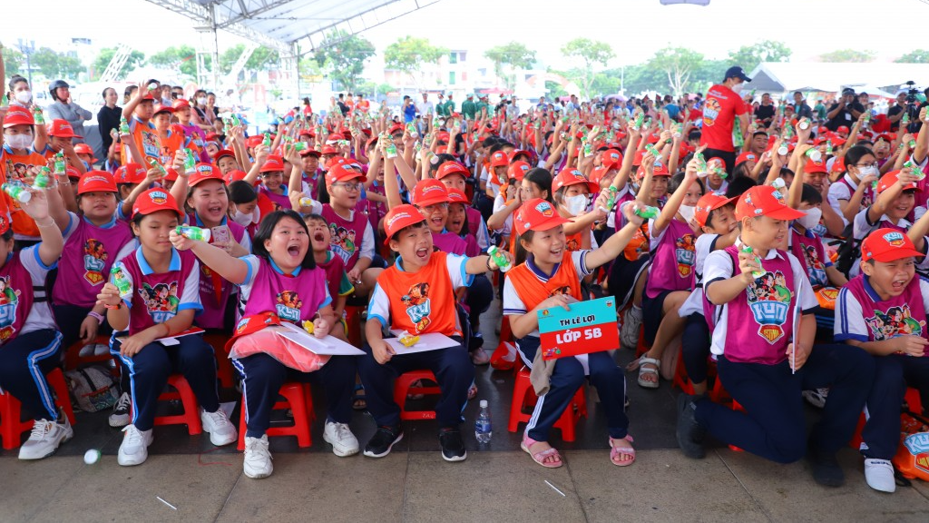 Hàng ngàn thiếu nhi tham gia ngày hội “Học tập tốt, rèn luyện chăm”