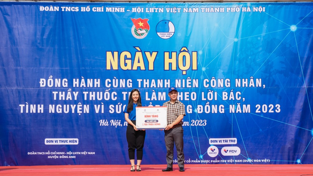 Sôi nổi Ngày hội "Đồng hành cùng thanh niên công nhân"