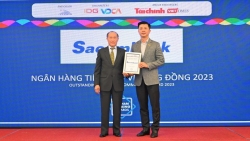 Sacombank nhận giải tiêu biểu về bán lẻ và hoạt động cộng đồng