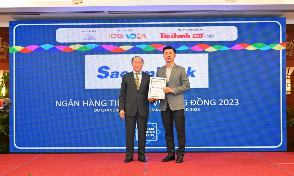 Sacombank tiếp tục nhận về 2 giải thưởng quan trọng “Ngân hàng bán lẻ tiêu biểu” và “Ngân hàng tiêu biểu vì cộng đồng”