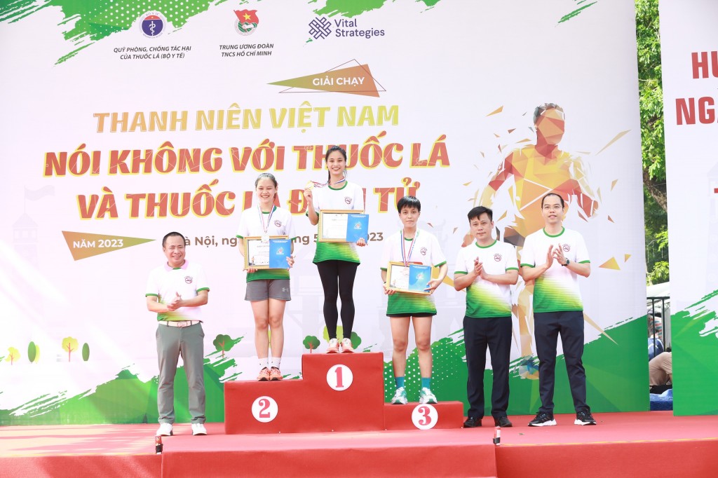 500 bạn trẻ tham gia giải chạy “Thanh niên Việt nói không với thuốc lá”