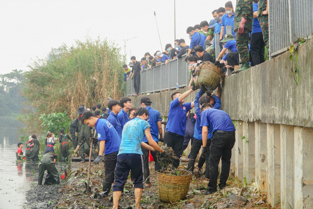 Ngay từ sớm, Từ sớm, gần 400 Đoàn viên, thanh niên TP Hồ Chí Minh