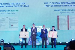 Nhà máy và trang trại của Vinamilk xuất sắc đạt chứng nhận trung hòa Carbon