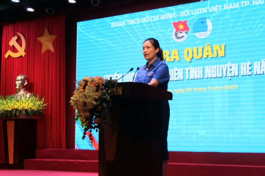 Đồng chí Vương Toàn Thu Thủy, Bí thư Thành đoàn Hải Phòng phát biểu tại chương trình