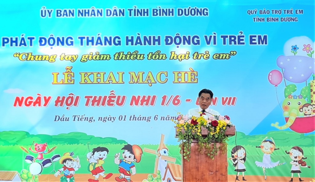 ông Nguyễn Lộc Hà, Ủy viên thường vụ Tỉnh ủy, Phó Chủ tịch UBND tỉnh phát biểu tại Lễ Phát động 