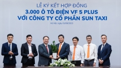 Thúc đẩy "giao thông xanh", Sun Taxi mua 3.000 xe điện VinFast VF 5 Plus