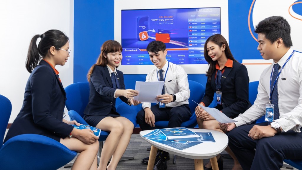 Kiềng ba chân trong chiến lược phát triển bền vững của Sacombank