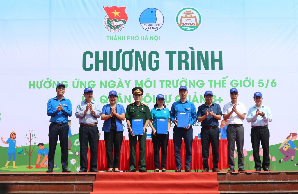Tuổi trẻ Thủ đô quyết tâm chung tay bảo vệ môi trường Tuổi trẻ Thủ đô quyết tâm chung tay bảo vệ môi trường