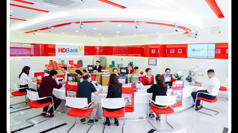 Ấn tượng HDBank, Đạm Phú Mỹ và Hóa chất Đức Giang