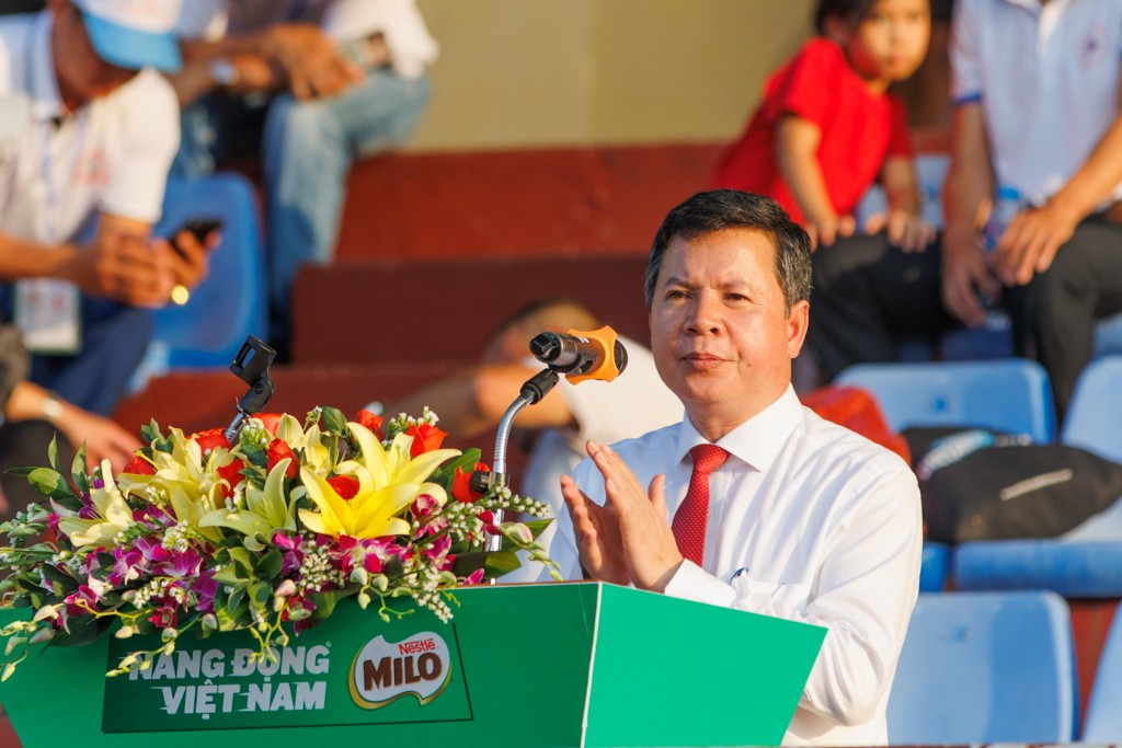 Ông Nguyễn Tân - Giám đốc Sở GD_ĐT tỉnh Thừa Thiên Huế phát biểu tại Lễ khai mạc giải đấu