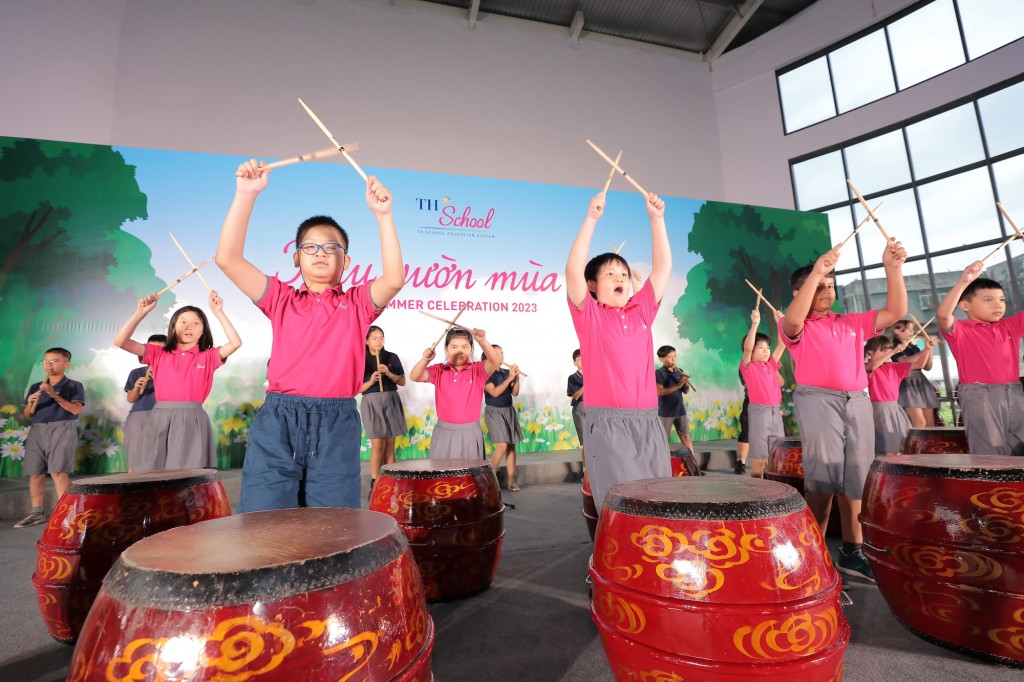 Ấn tượng "thanh" và "sắc" trong khu vườn mùa hạ tại TH School