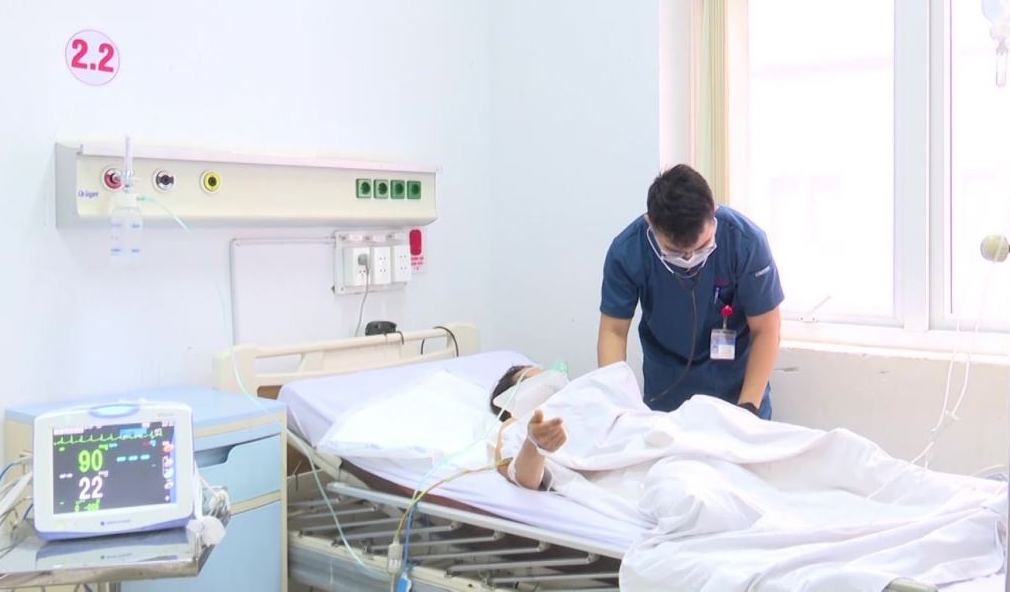 Bệnh viện đa khoa vùng Tây Nguyên điều trị bệnh nhân ngộ độc nấm mọc từ xác nhộng ve sầu