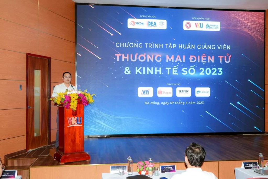 Nâng cao chất lượng ngành Thương mại điện tử và Kinh tế số trong chương trình đào tạo