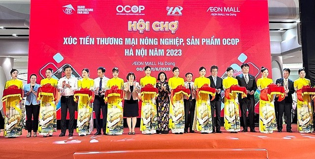 Khai mạc hội chợ xúc tiến thương mại nông nghiệp, sản phẩm OCOP Hà Nội 2023