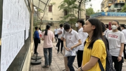 105.000 thí sinh Hà Nội làm thủ tục dự thi tuyển sinh vào lớp 10