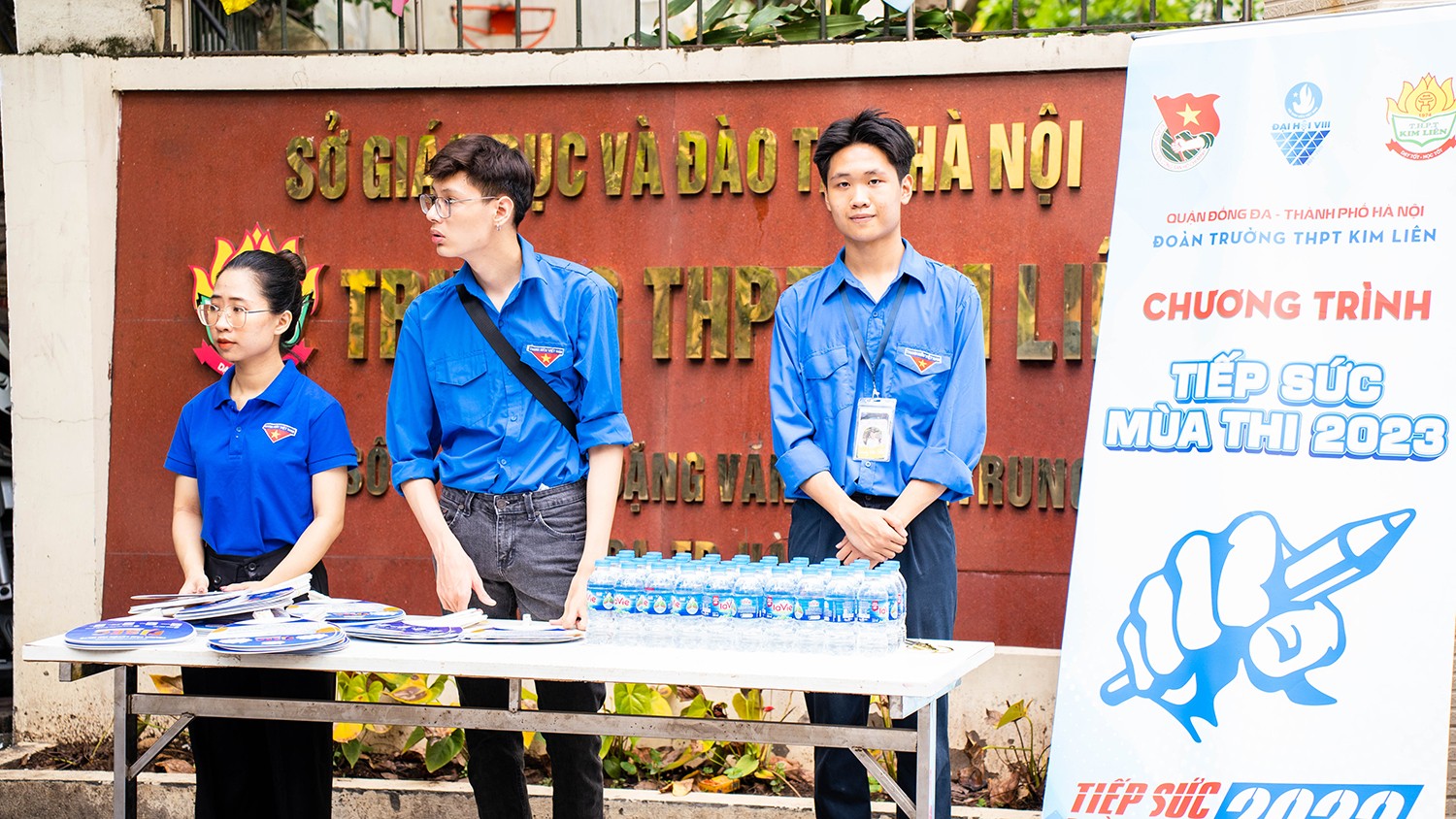 Lực lượng đoàn viên tiếp sức mùa thi sẵn sàng tạo thêm động lực cho các sĩ tử Lực lượng đoàn viên tiếp sức mùa thi sẵn sàng tạo thêm động lực cho các sĩ tử
