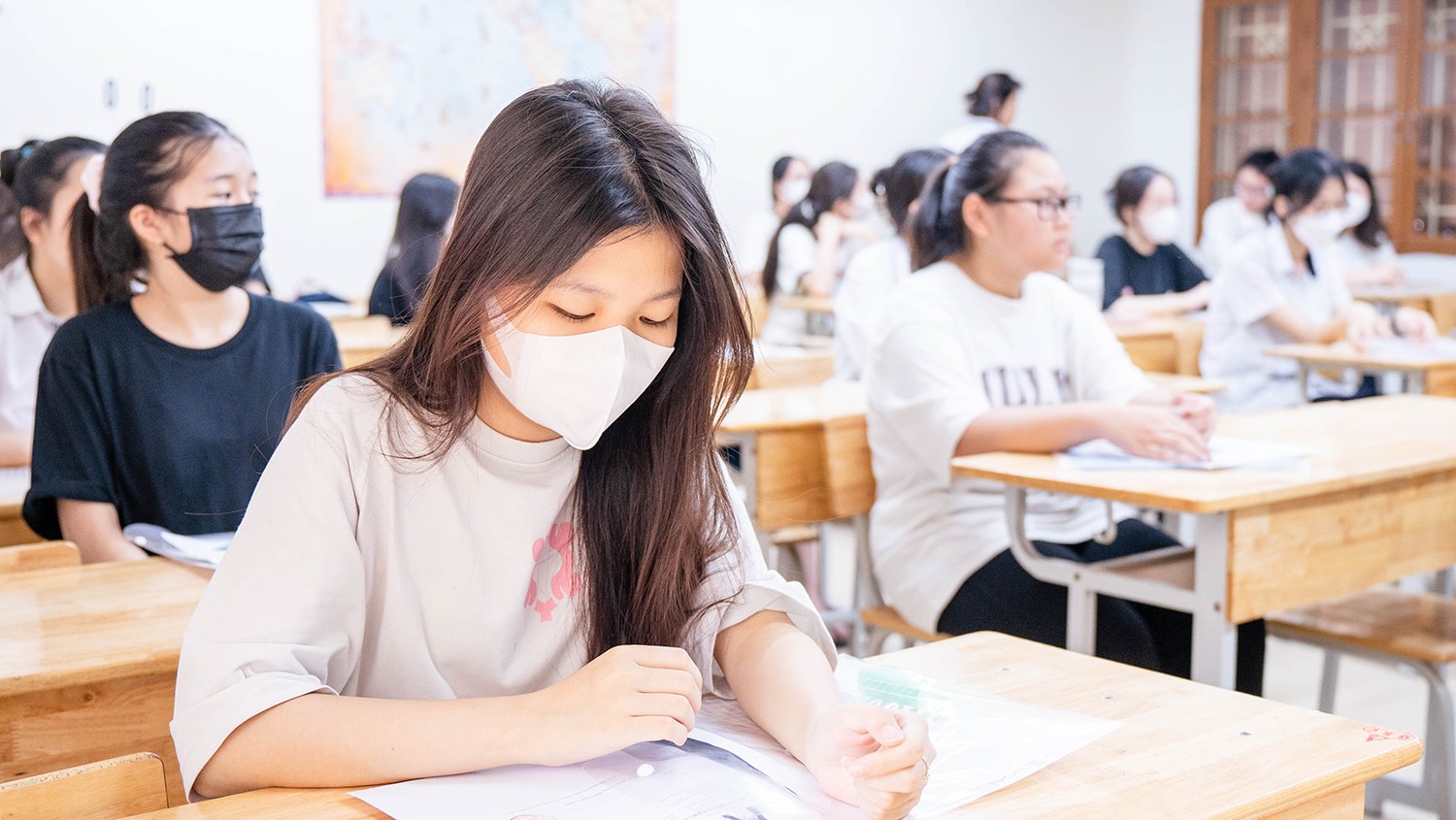 Trong ngày đầu tiên, thí sinh sẽ kiểm tra các thông tin, chỉnh sửa nếu có sai sót Trong ngày đầu tiên, thí sinh sẽ kiểm tra các thông tin, chỉnh sửa nếu có sai sót