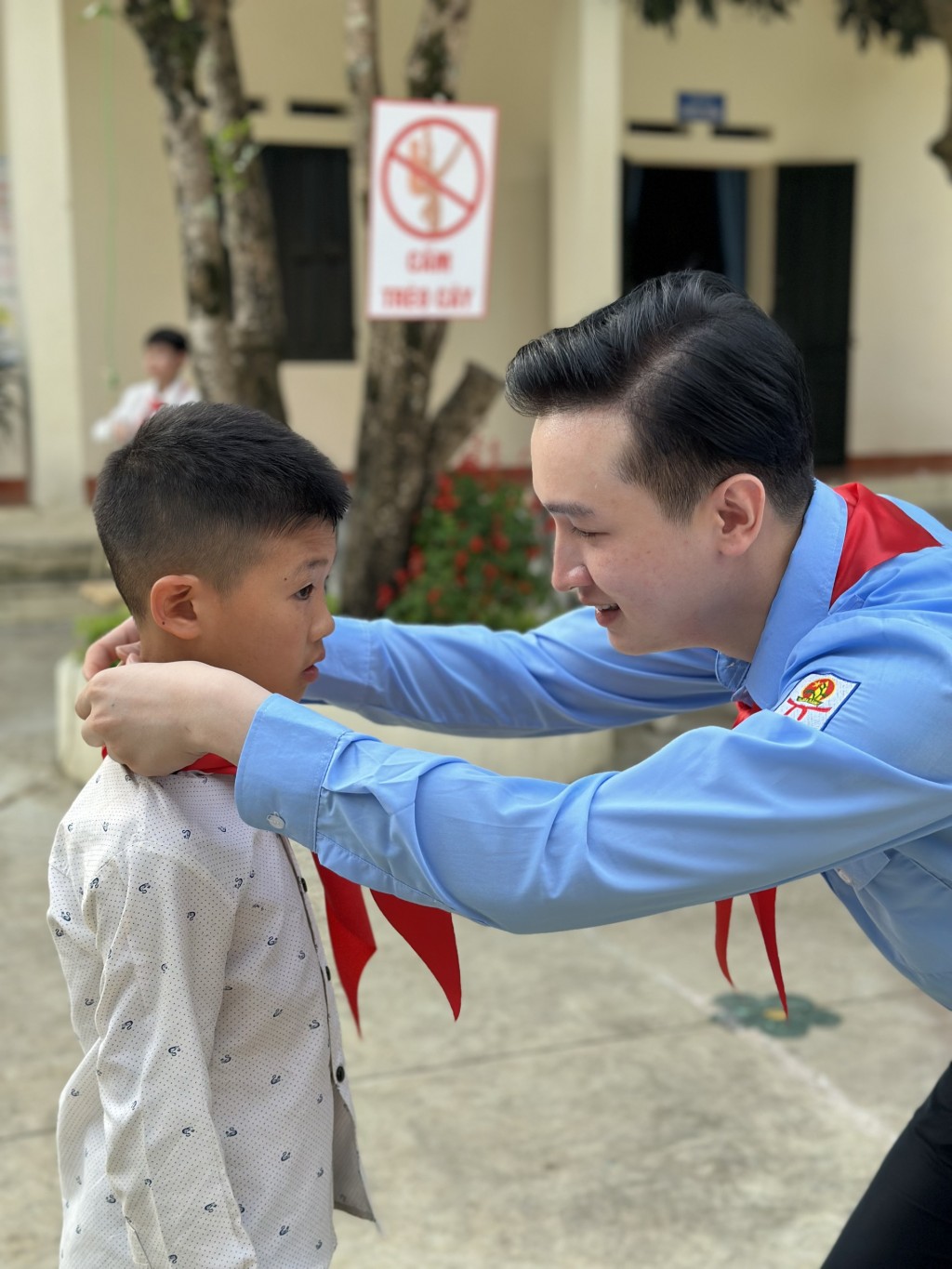 Tuổi trẻ Thủ đô mang yêu thương tới thiếu nhi có hoàn cảnh khó khăn tỉnh Sơn La