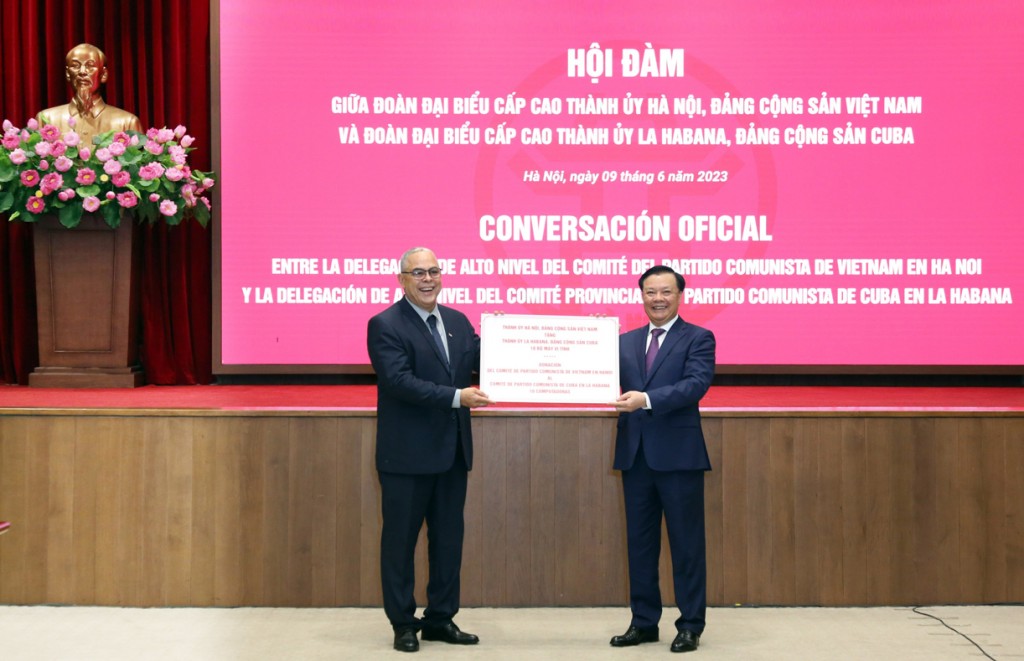 Phát triển hơn nữa quan hệ hợp tác toàn diện giữa hai Thủ đô Hà Nội và La Habana