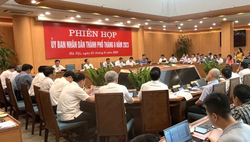 phiên họp UBND TP thường kỳ tháng 6/2023 để xem xét một số nội dung trình kỳ họp giữa năm 2023 HĐND TP
