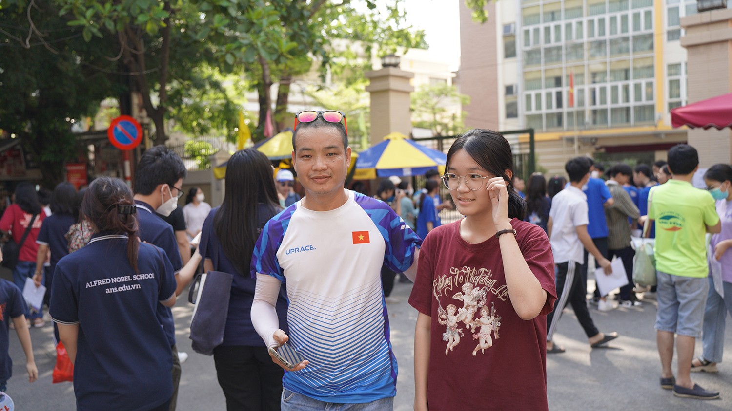 Hai phần ba chặng đường, đã qua những áp lực lớn nhất, hầu hết phụ huynh đều hài lòng về những đứa con của mình Hai phần ba chặng đường, đã qua những áp lực lớn nhất, hầu hết phụ huynh đều hài lòng về những đứa con của mình