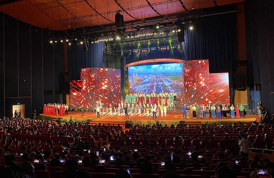 Mỗi điển hình tiên tiến đều lan tỏa tinh thần yêu nước, cống hiến và khát vọng vươn lên