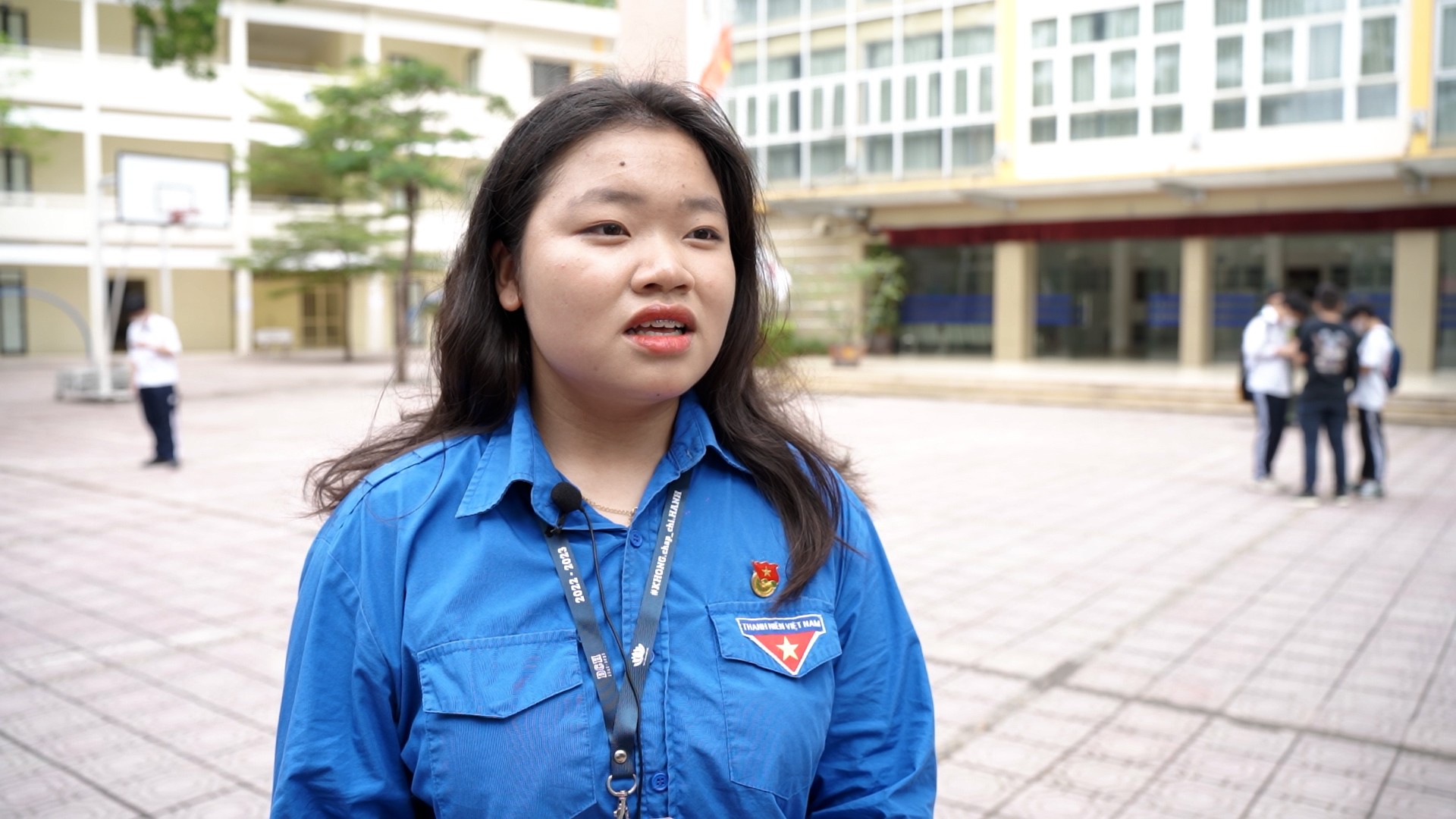 Nguyễn Quỳnh Anh – Đội trưởng Đội tình nguyện Hoa phượng đỏ trường THPT Kim Liên